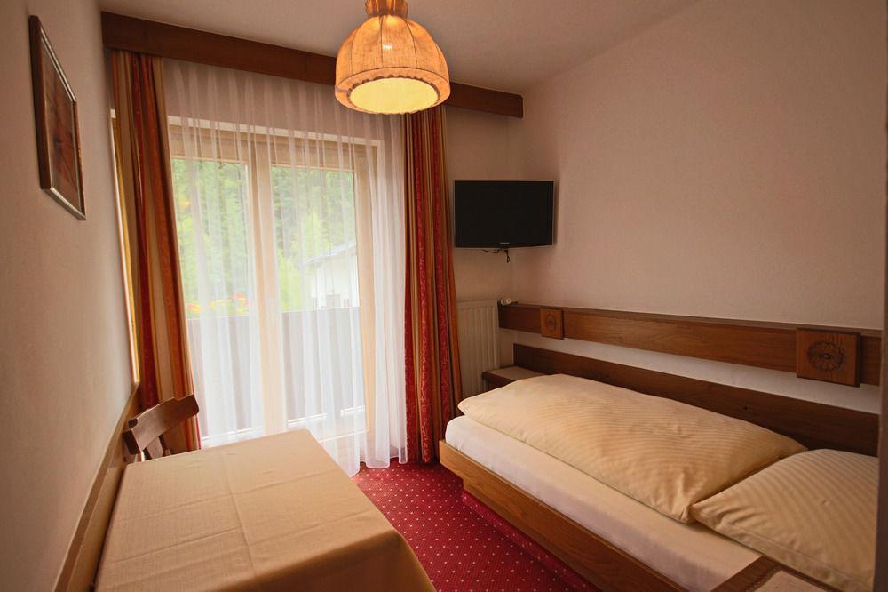 Pension Riedlsperger Saalbach-Hinterglemm Zewnętrze zdjęcie